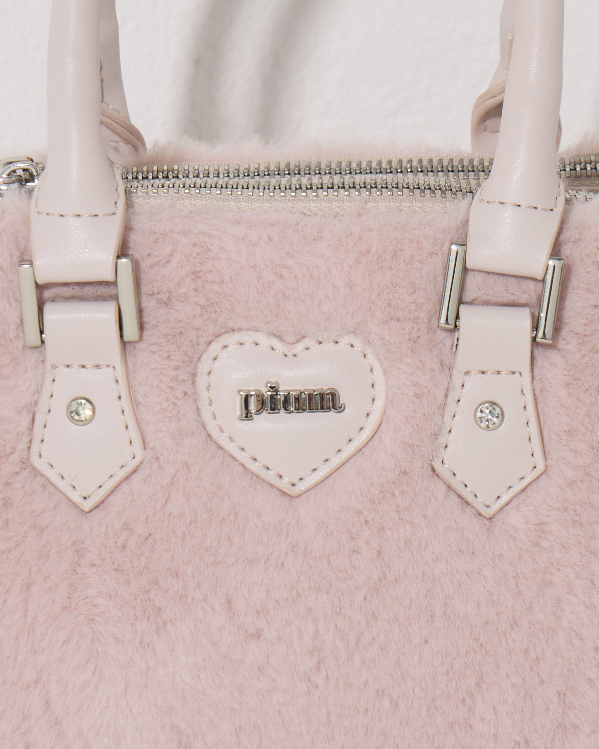 ビジューチェーン付きpiumハートファーバッグ