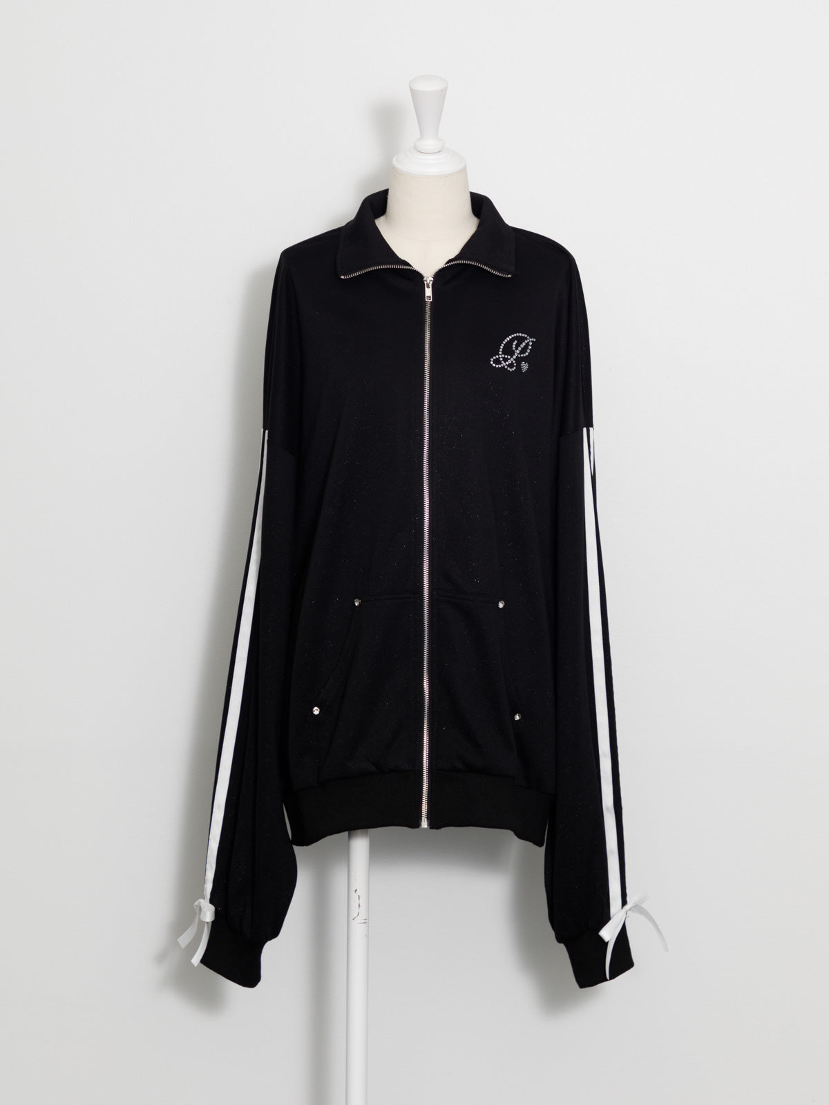 ダブルラインビジュープリントジップスウェット – pium