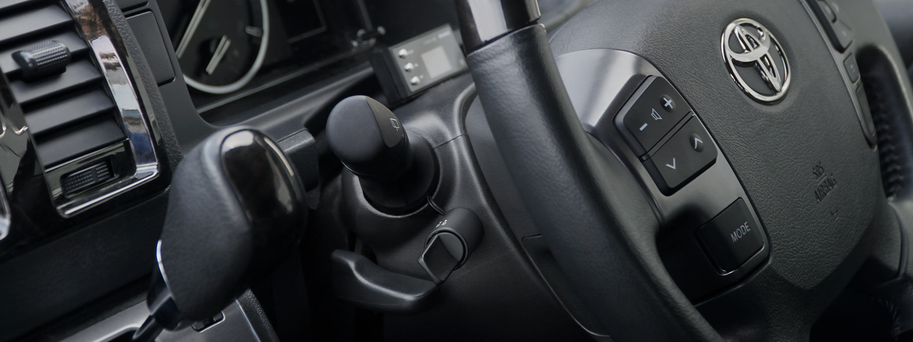 pivot 3-DRIVE α電装品 トヨタ純正クルーズスイッチ対応 ハイエース