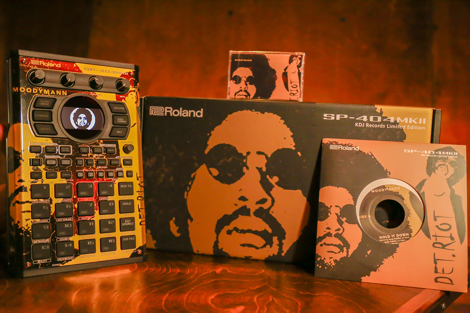Roland、『SP-404MKII KDJ Records Limited Edition』発表！Moodymann