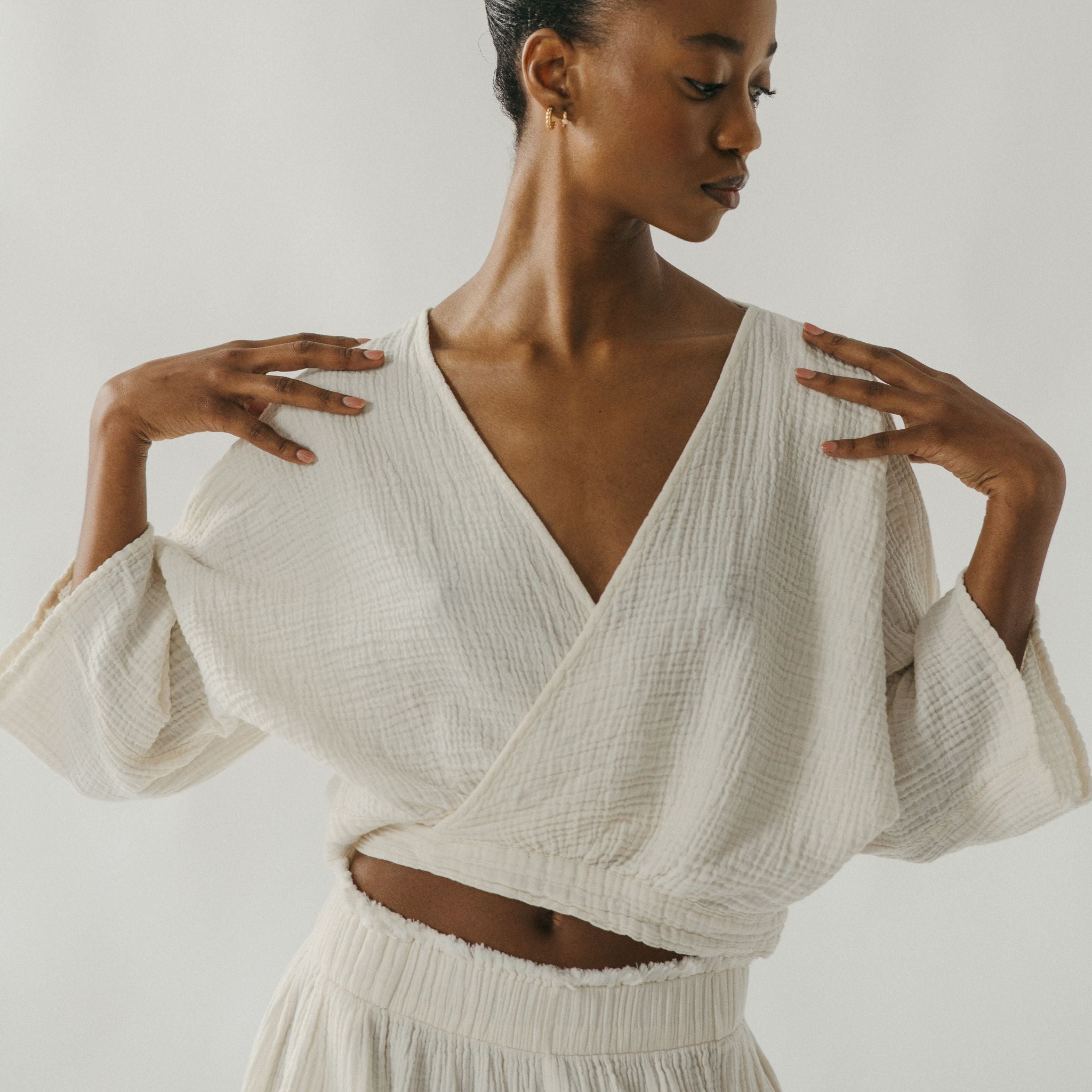 Crinkle Balloon Sleeve Top – POKOLOKO