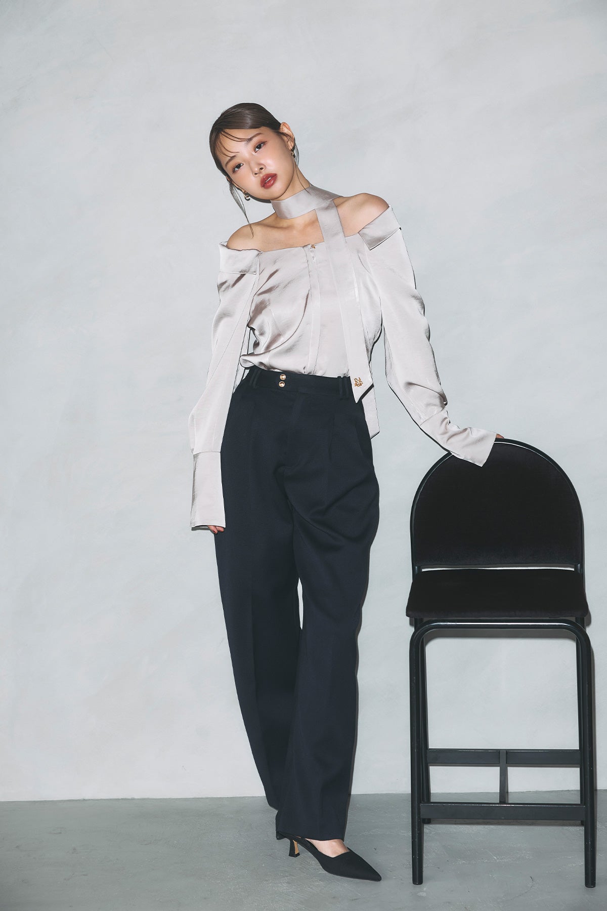 ボウタイmany wayオフショルサテンブラウス – poláura OFFICIAL ONLINE