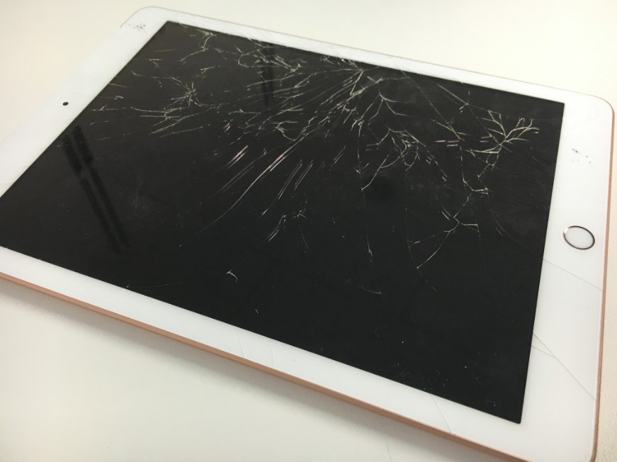 最新機種】iPad 第6世代の画面割れ修理費用が12980円！ガラスの