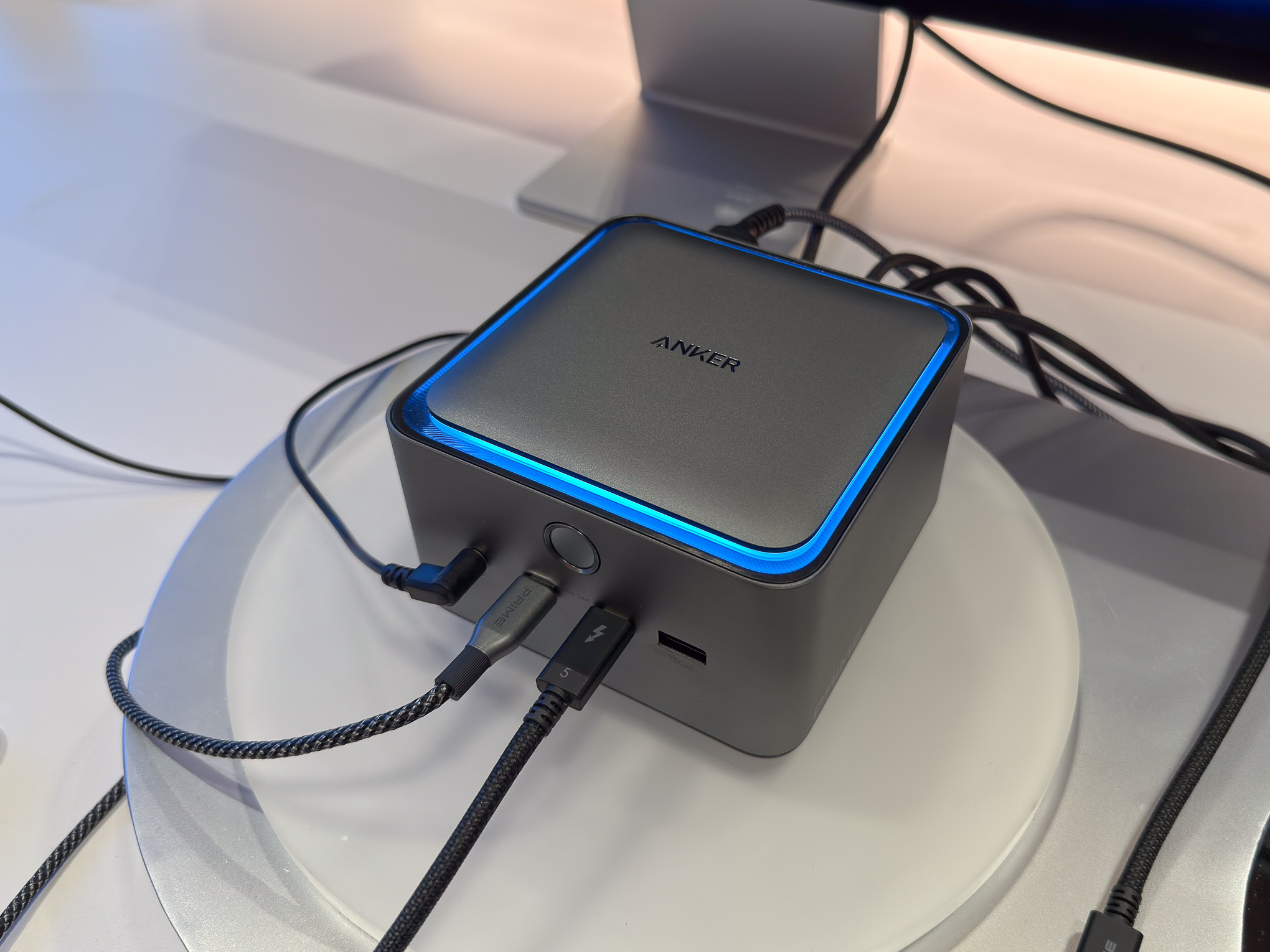 Anker's first Thunderbolt 5 dock has a built-in power supply | The