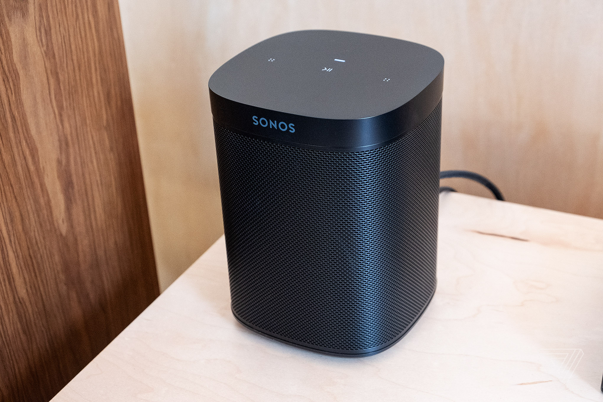 The Sonos One SL drops the mics | The Verge