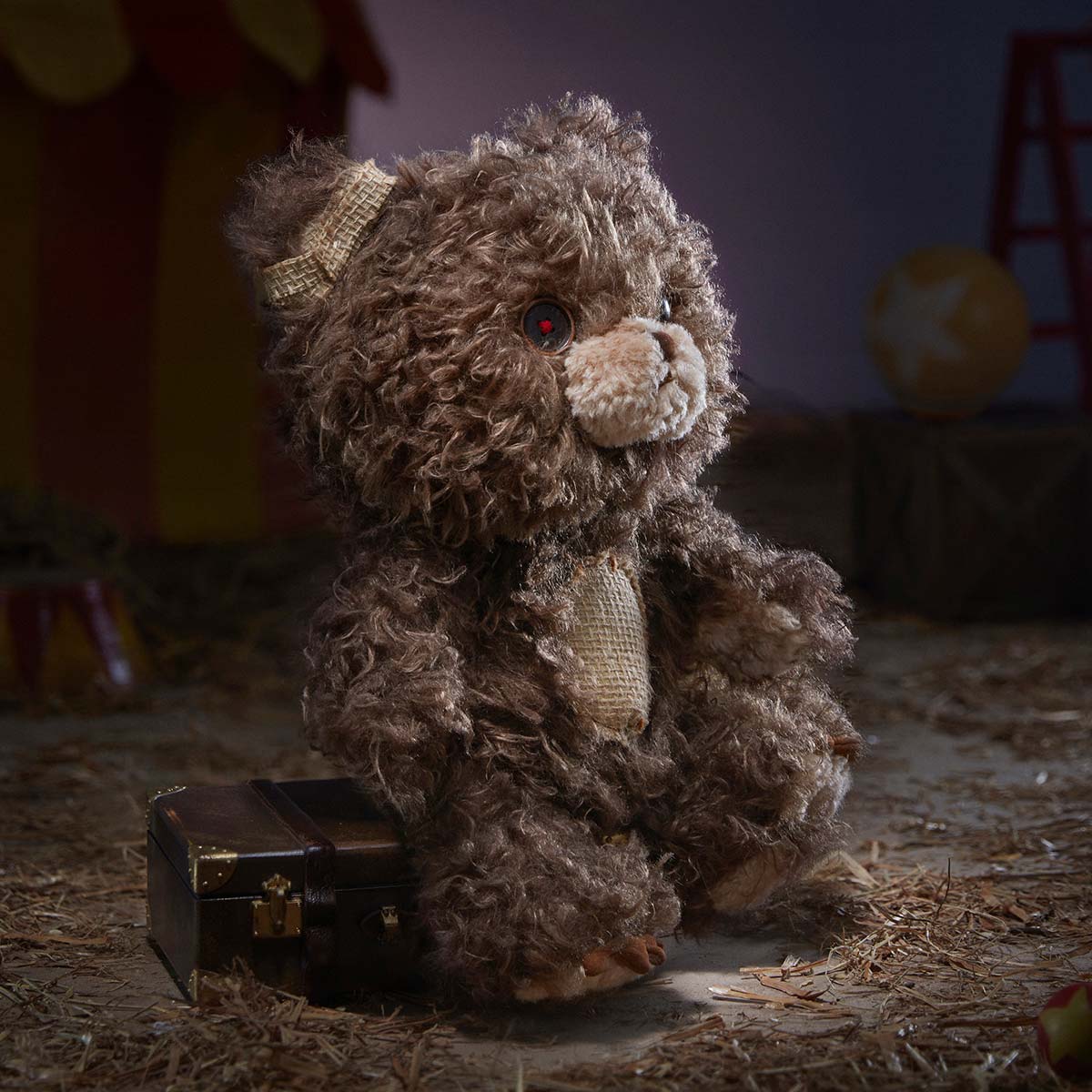 Hirono Bear ぬいぐるみ - POP MART (Japan)