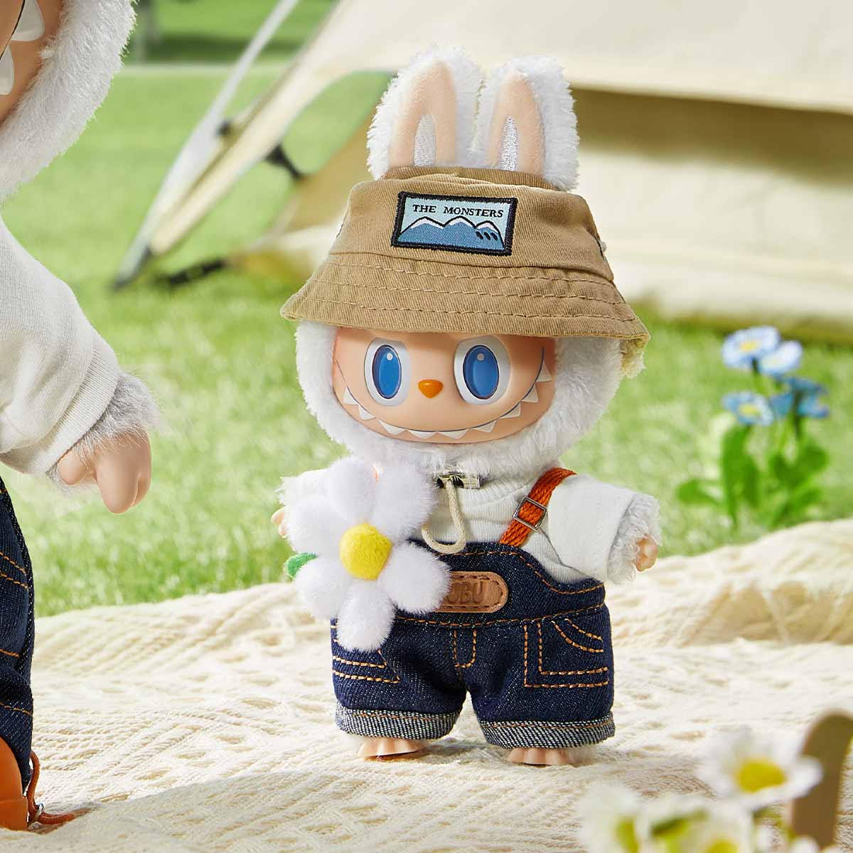 THE MONSTERS FALL IN WILD SERIES-Vinyl Plush Doll Pendant - POP