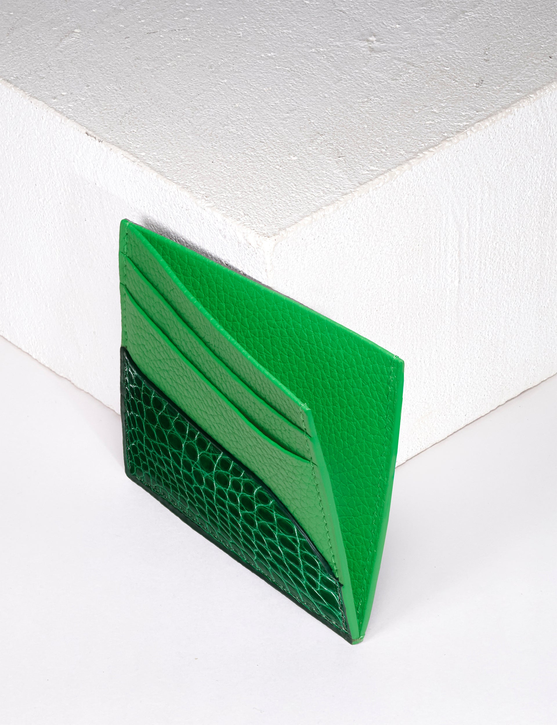 カミーユ・フォルネ ユニークなカードケース登場 | 株式会社 カミーユ