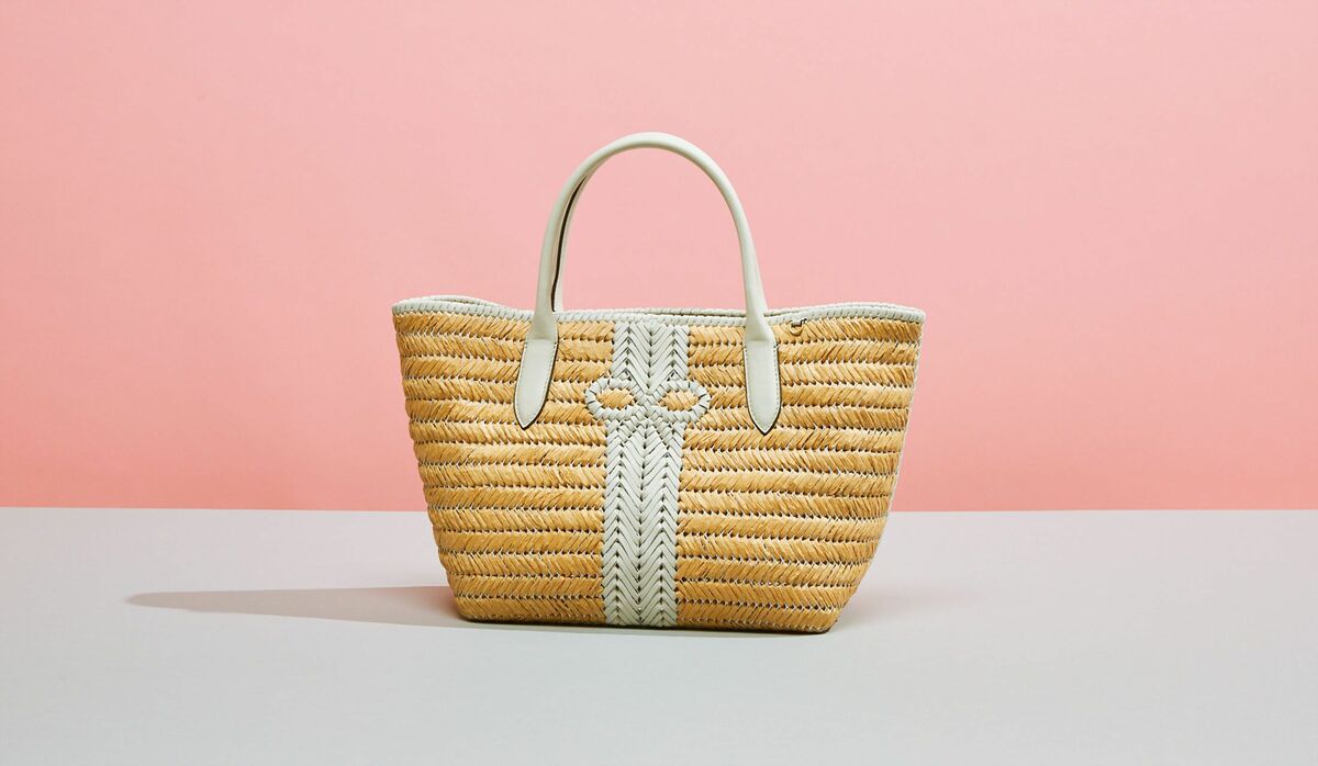 アイコントートが夏仕様に！清楚な「アニヤ・ハインドマーチのかご