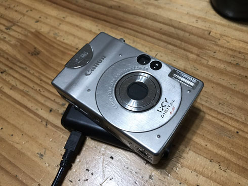 ジャンクカメラを購入→メモリーに自分の写真が！？ 手放したカメラが