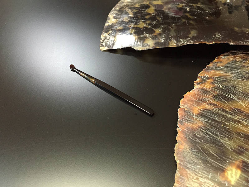 江戸鼈甲屋 鼈甲の耳かき 桐箱入り B-0006 1本