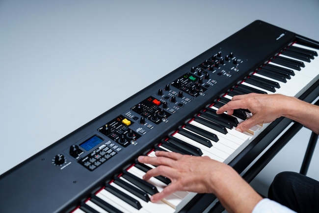 Red Dotデザイン賞 ステージピアノ『CP88/CP73』、ショルダー