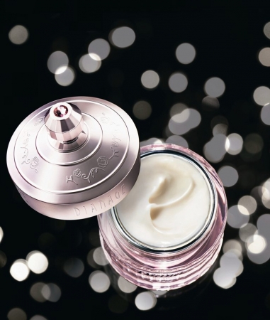 8万円のクリームが8分30秒に1個売れているワケ 「ダイアナ