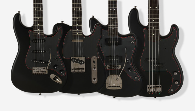 重厚な雰囲気を醸し出すブラックカラーにアクセントのレッドが映える