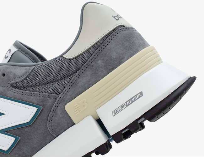 ニューバランス「1300」に最新ソールを融合させたハイブリッドモデル