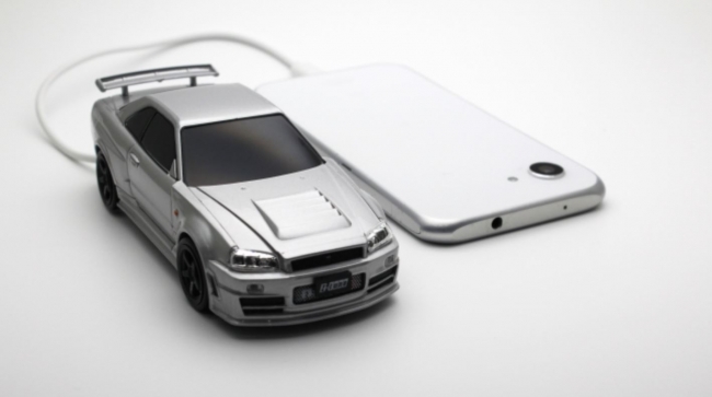 日産スカイラインGT-R R34型 完売中のモバイルバッテリーが遂に再入荷
