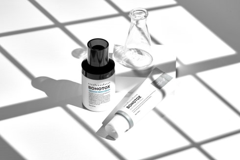 塗る人工皮膚セカンドスキン技術に着目したスキンケア塗って・はがして