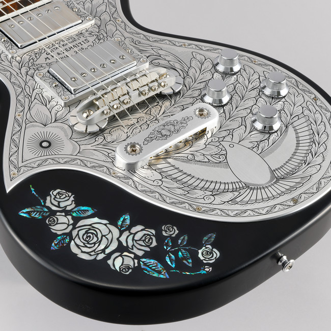 小鳩ミク(BAND-MAID)シグネチュア・ギターが発売決定！ | 株式会社