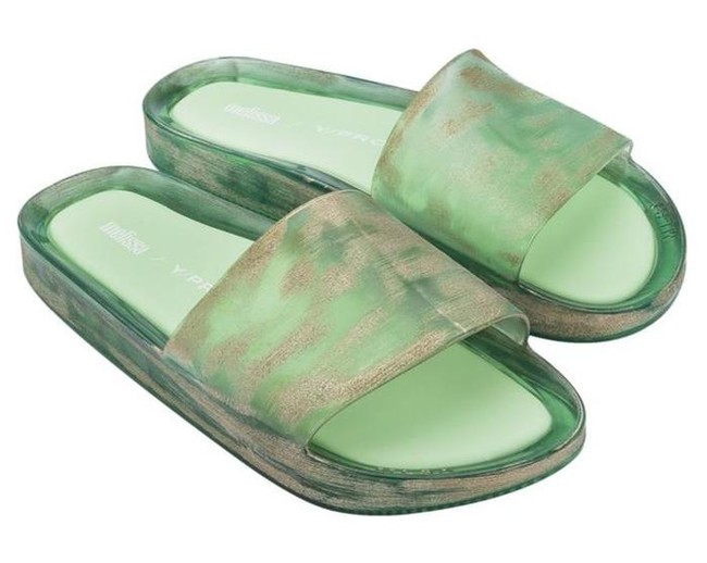 Melissa (メリッサ) x Y/PROJECT (ワイ・プロジェクト)を伊勢丹新宿店