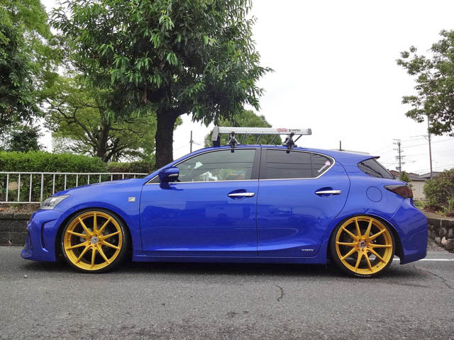 ZWA10 レクサス CT200h TEIN車高調の車高調整 四輪アライメント調整