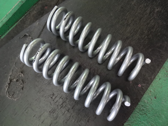 GUN125 ハイラックス JAOSのリフトアップスプリングに交換 四輪