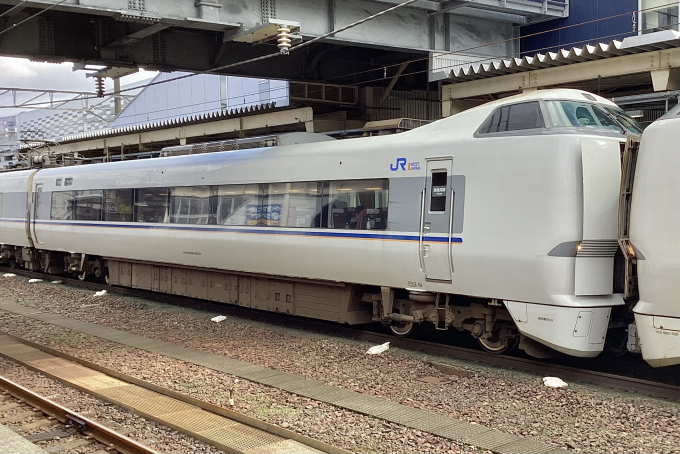 JR西日本 クモハ681-503 (681系) 車両ガイド | レイルラボ(RailLab)