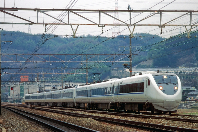 JR西日本 681系電車 ビジネスサンダーバード クハ681-4 山崎駅 (京都府
