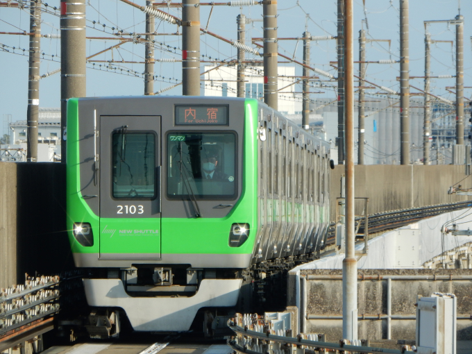 埼玉新都市交通 2103 (ニューシャトル2000系) 車両ガイド | レイルラボ