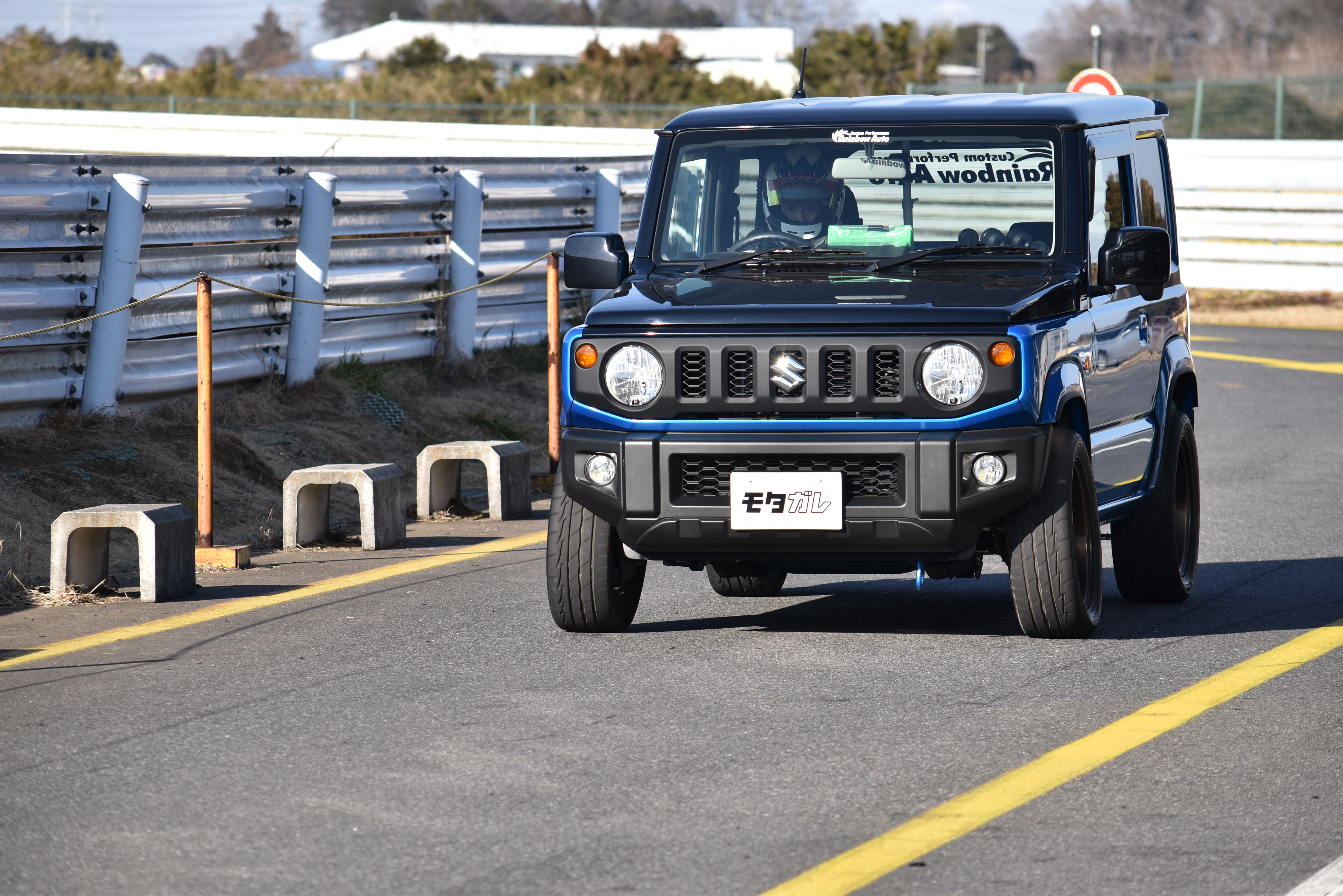 JB64専用スポーツダウンサスリリースしました！！と、リア