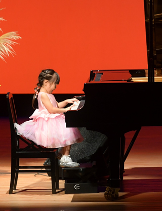 滋賀県東近江市のヴァイオリン・ピアノ・リトミック・ドラムの音楽教室