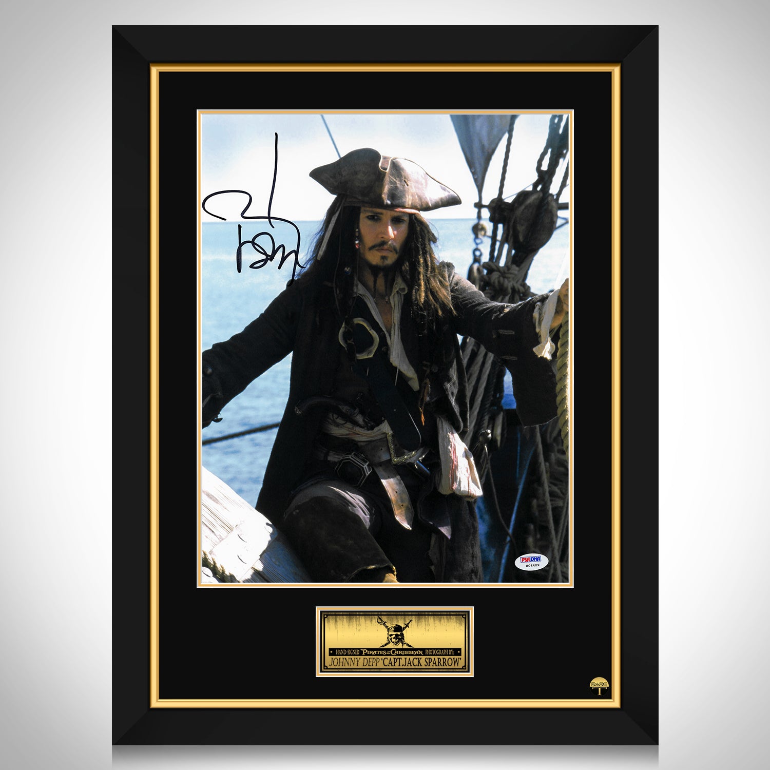 Pirates Of The Caribbean - Psa/Dna Certified Captain Jack Sparrow