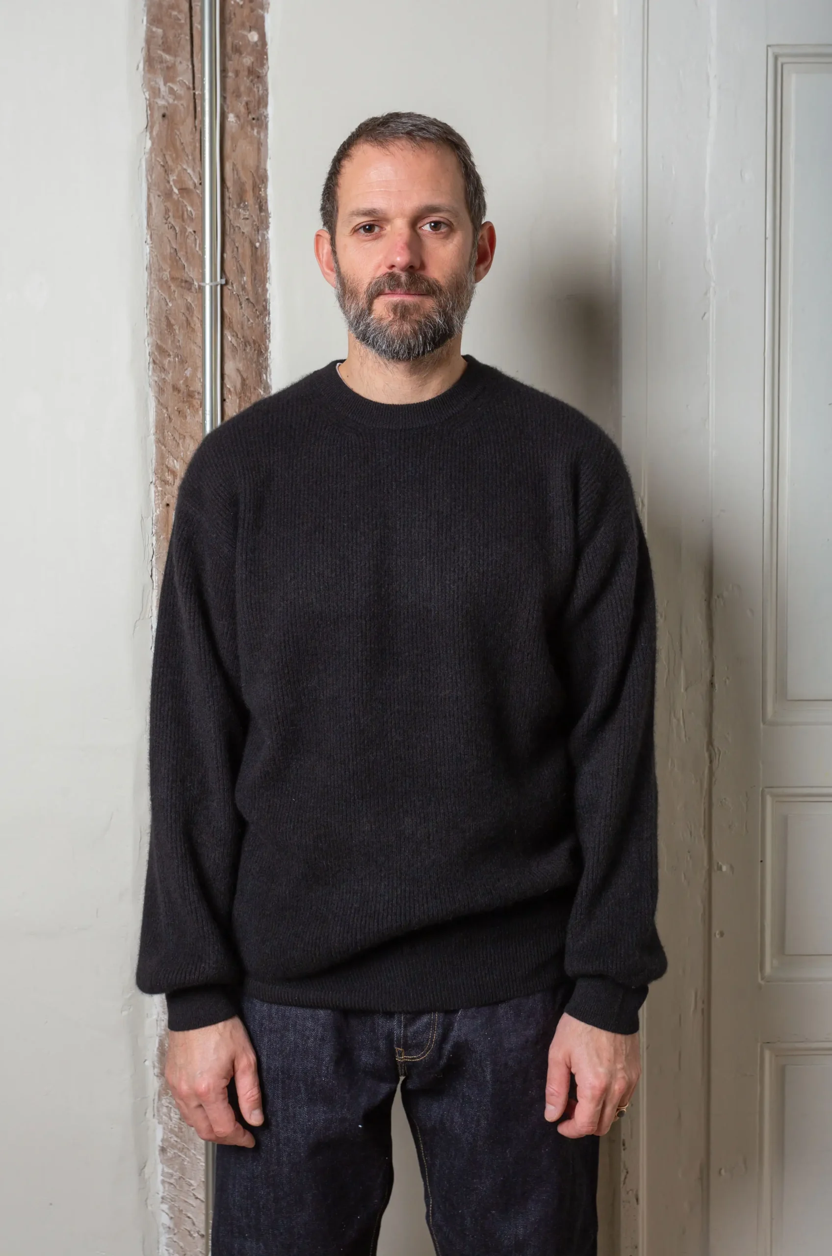 Batoner Men Cashmere Fox Crew Neck Black