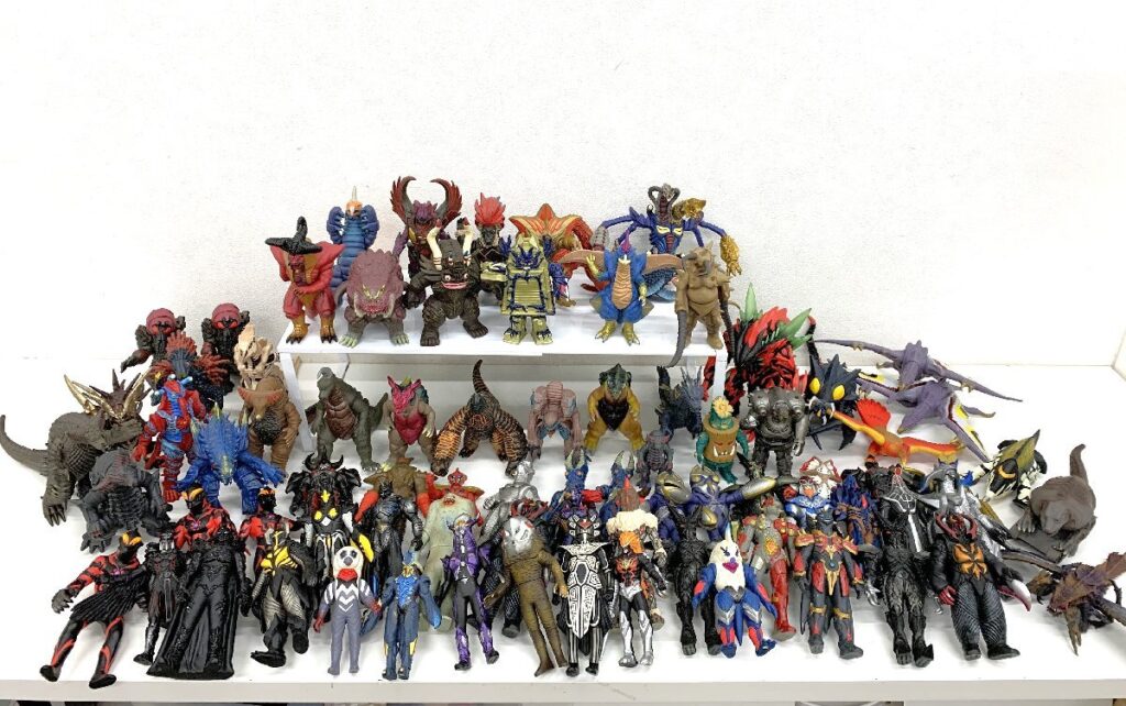 ウルトラマン ソフビ まとめ売り130個 怪獣 ウルトラマン 大量 大量