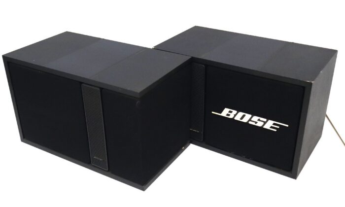 BOSE 301-AV MONITOR スピーカー ペア 吊り下げ金具付き DIRECT