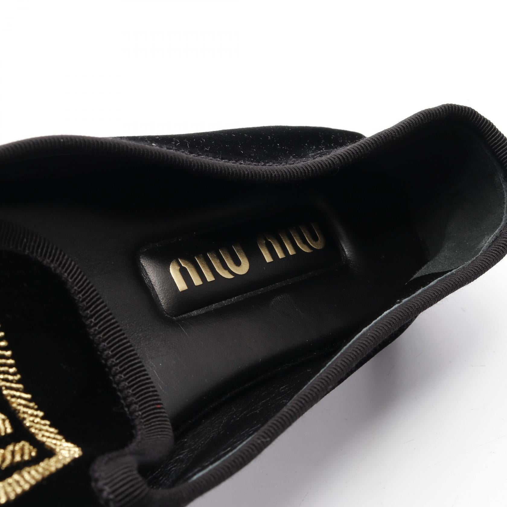 フラットシューズ ロゴ刺繍 ベロア ブラック ミュウミュウ – RECLO