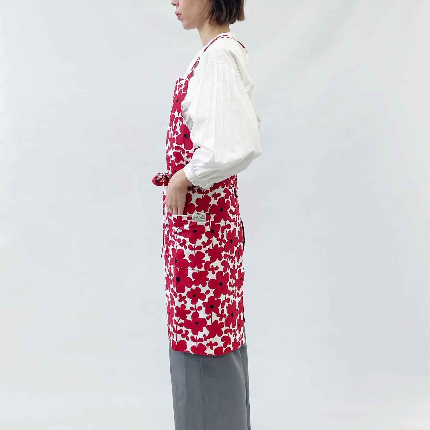 アビチュアル エプロン セルマ ブラック – レップ公式オンラインストア