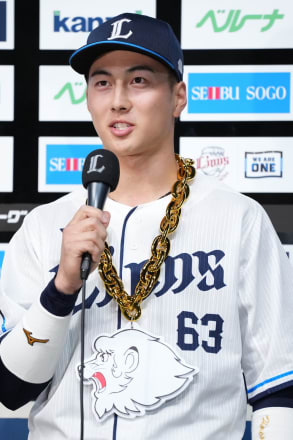 写真】埼玉西武ライオンズの「デカすぎるネックレス」が空前の大ヒット