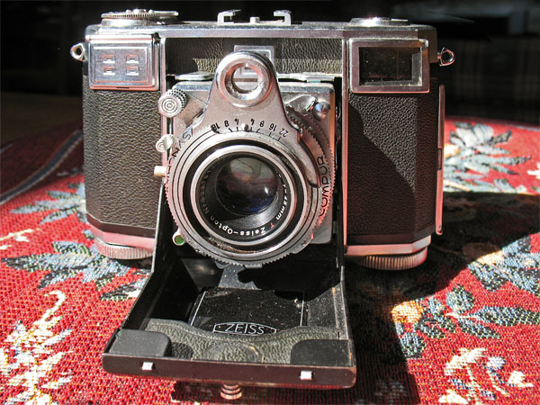 Zeiss Ikon Contessa-35 (type 533/24)