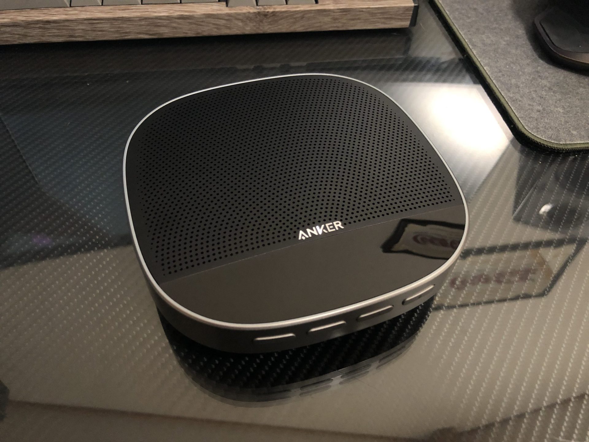 最大12人までのミーティングに対応する、Anker PowerConf S500 会議用