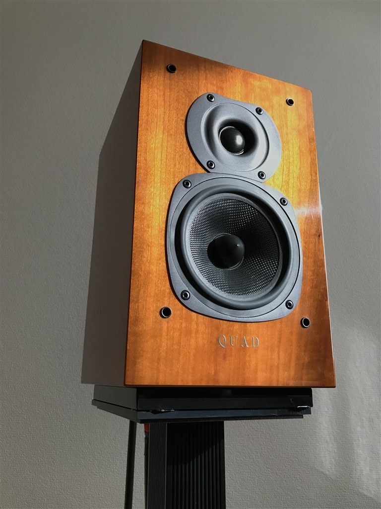 小型ブックシェルフSPの魅力を引き出す名脇役』 ティグロン MGT-60S