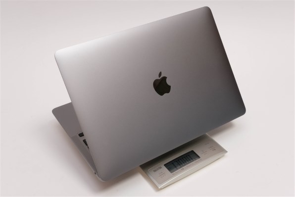 Apple MacBook Air Retinaディスプレイ 13.3 MGN73J/A [スペースグレイ