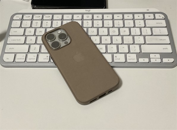 Apple iPhone 15 Pro 128GB SIMフリー [ナチュラルチタニウム]投稿画像