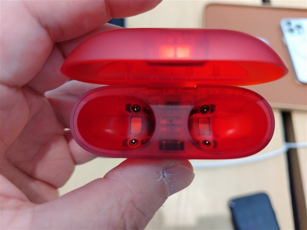 軽量バッテリーレスケース+イヤホン本体18時間の持ち』 ビーツ