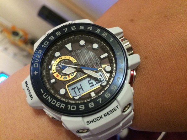 カシオ G-SHOCK ガルフマスター GWN-1000E-8AJF 価格比較 - 価格.com