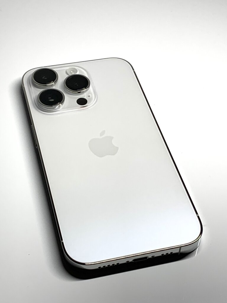 iPhone 15 Pro】が発売された今、『iPhone 14 Pro』をレビューする