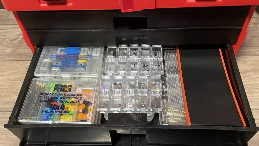 ミニ四駆】皆んなはどんなピットBOX使ってる？？私のBOXを紹介します
