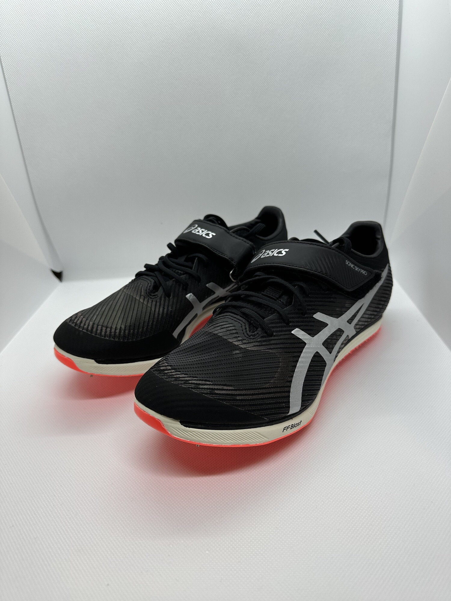 asics】次世代跳躍スパイク