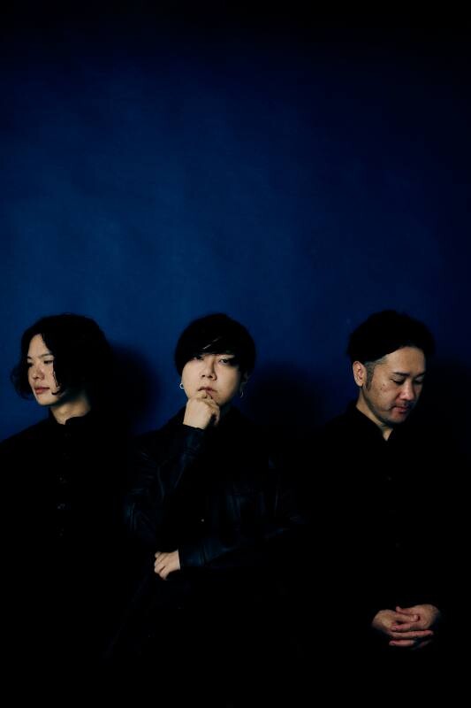 松本明人が独立3周年記念公演をFlowers Loftで開催、ソロとバンドの対