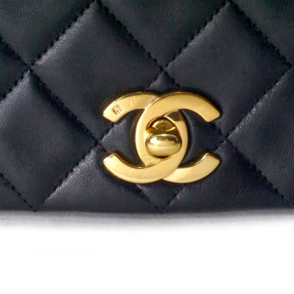 OLD CHANEL 80s定番マトラッセ フルフラップチェーンバッグ – Vintage