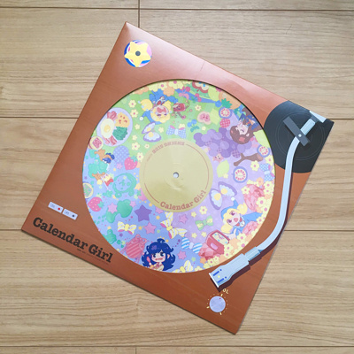 アニメ再現アイテムに興奮！『ピクチャーレコード カレンダーガール